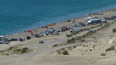Playa Paraná fue uno de los epicentros de los robos, con miles de vecinos y turistas que se disponen a visitarla en sus vehículos. 